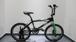 BICICLETTA TRUST BMX